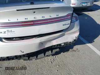 2016 Lincoln MKZ with VIN 3LN6L2G98GR632641, listed as a IAAI auction lot 41022028 with 50,625 mi miles and . Bid and sale history available at DreamBid. Image 14.