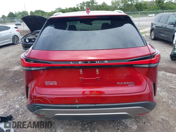 2024 Lexus RX 350h z VIN 2T2BBMCAXRC051194, wystawiony jako IAAI lot #42626786 z przebiegiem 15 149 mil mil oraz . Historia ofert i sprzedaży dostępna na DreamBid. Obrazek 17.