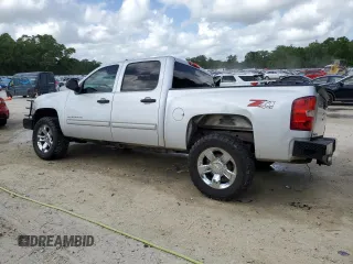 2013 Chevrolet Silverado 1500 LT with VIN 3GCPKSE72DG156102, listed as a Copart auction lot 52367725 with 254,388 mi miles and Salvage Title. Bid and sale history available at DreamBid. Image 2.