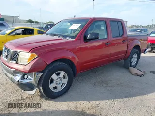 2007 Nissan Frontier SE z VIN 1N6AD07UX7C418640, wystawiony jako IAAI lot #42074654 z przebiegiem 302 031 mil mil oraz . Historia ofert i sprzedaży dostępna na DreamBid. Obrazek 17.