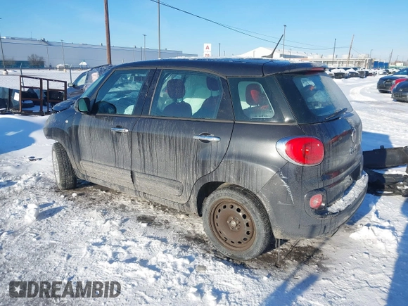 2015 FIAT 500L Pop with VIN ZFBCFAAH5FZ035811, listed as a IAAI auction lot 41396187 with 42,386 mi miles. Bid and sale history available at carsss.com. Image 3.