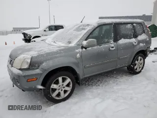 2006 Nissan X-Trail XE z VIN JN8BT08VX6W210650, wystawiony jako Copart lot #42935915 z przebiegiem 240 000 mil mil oraz Szkody całkowita. Historia ofert i sprzedaży dostępna na DreamBid. Obrazek 1.