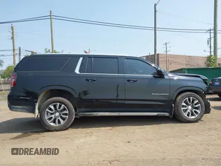 2021 Chevrolet Suburban LS z VIN 1GNSKBKD5MR303640, wystawiony jako IAAI lot #42359585 z przebiegiem Nie podano mil oraz . Historia ofert i sprzedaży dostępna na DreamBid. Obrazek 12.