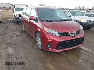 2018 Toyota Sienna SE с VIN 5TDXZ3DC0JS952795, выставлен на аукционе IAAI как лот 41729659 с пробегом 92 290 миль миль и . История ставок и продаж доступна на DreamBid. Изображение 1.