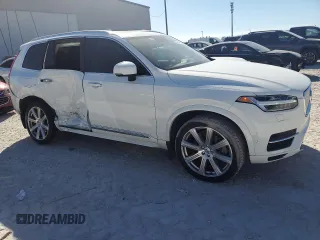 2017 Volvo XC90 Inscription with VIN YV4BC0PL1H1177966, listed as a Copart auction lot 82644894 with 42,783 mi miles and Salvage Title. Bid and sale history available at carsss.com. Image 4.