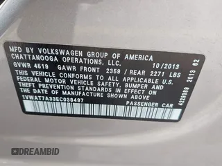 2014 Volkswagen Passat S z VIN 1VWAT7A33EC038497, wystawiony jako IAAI lot #41922616 z przebiegiem 110 509 mil mil oraz . Historia ofert i sprzedaży dostępna na DreamBid. Obrazek 9.