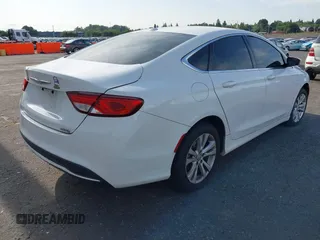 2015 Chrysler 200 Limited z VIN 1C3CCCAB4FN746280, wystawiony jako IAAI lot #42521951 z przebiegiem 156 794 mil mil oraz . Historia ofert i sprzedaży dostępna na DreamBid. Obrazek 4.
