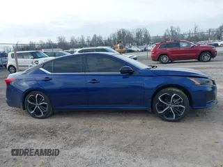 2024 Nissan Altima SR z VIN 1N4BL4CVXRN315652, wystawiony jako IAAI lot #41790778 z przebiegiem 32 686 mil mil oraz . Historia ofert i sprzedaży dostępna na DreamBid. Obrazek 14.