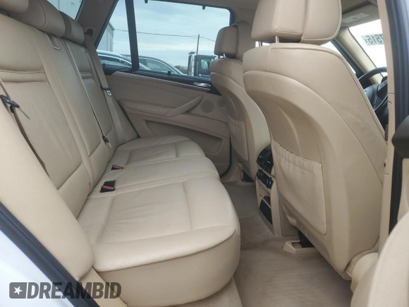2011 BMW X5 35i z VIN 5UXZV4C54BL402434, wystawiony jako Copart lot #52797515 z przebiegiem 181 109 mil mil oraz Czysty tytuł • Clean title. Historia ofert i sprzedaży dostępna na DreamBid. Obrazek 11.