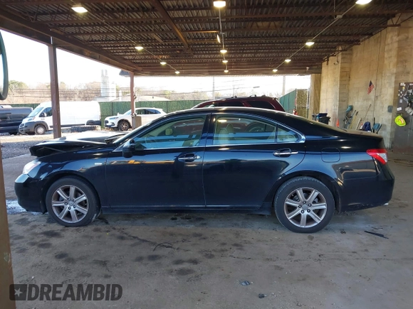 2008 Lexus ES with VIN JTHBJ46G382238733, listed as a IAAI auction lot 40904698 with 128,570 mi miles. Bid and sale history available at carsss.com. Image 14.