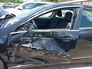 2011 Mazda 6 i Sport with VIN 1YVHZ8BH3B5M10382, listed as a IAAI auction lot 42450646 with 178,287 mi miles and . Bid and sale history available at DreamBid. Image 6.
