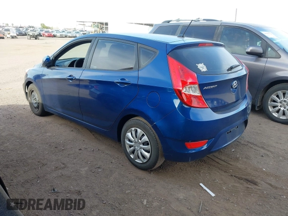 2016 Hyundai Accent SE z VIN KMHCT5AE9GU274940, wystawiony jako IAAI lot #42258957 z przebiegiem 168 935 mil mil oraz . Historia ofert i sprzedaży dostępna na DreamBid. Obrazek 3.