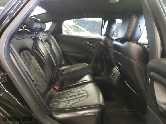 2015 Chrysler 200 S with VIN 1C3CCCDG9FN610640, listed as a Copart auction lot 44402165 with 199,196 mi miles and Clean Title. Bid and sale history available at carsss.com. Image 10.