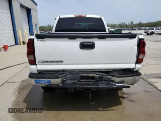 2006 Chevrolet Silverado 1500 LT2 with VIN 1GCEK19B56Z207532, listed as a Copart auction lot 54213065 with 175,177 mi miles and Salvage Title. Bid and sale history available at DreamBid. Image 6.