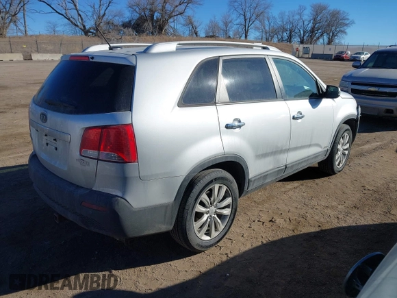 2011 Kia Sorento LX with VIN 5XYKTDA2XBG066656, listed as a IAAI auction lot 41624350 with 166,330 mi miles. Bid and sale history available at carsss.com. Image 4.