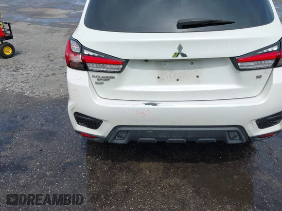 2021 Mitsubishi Outlander SE z VIN JA4APVAU9MU022067, wystawiony jako IAAI lot #42424354 z przebiegiem 74 731 mil mil oraz . Historia ofert i sprzedaży dostępna na DreamBid. Obrazek 17.