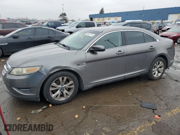2012 Ford Taurus SEL z VIN 1FAHP2HW9CG103826, wystawiony jako Copart lot #86323774 z przebiegiem 227 186 mil mil oraz Czysty tytuł • Clean title. Historia ofert i sprzedaży dostępna na DreamBid. Obrazek 1.