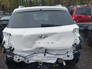 2024 Hyundai Venue SEL with VIN KMHRC8A37RU315319, listed as a IAAI auction lot 41922133 with 5,934 mi miles and . Bid and sale history available at DreamBid. Image 6.
