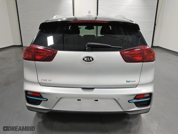 2020 Kia Niro EV EX Premium with VIN KNDCE3LG3L5068342, listed as a Copart auction lot 84735514 with 43,761 mi miles and Clean Title. Bid and sale history available at carsss.com. Image 6.