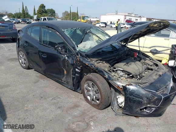 2014 Mazda Mazda3 i Sport with VIN JM1BM1U75E1127435, listed as a IAAI auction lot 41608765 with 122,761 mi miles. Bid and sale history available at carsss.com. Image 6.