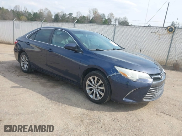 2015 Toyota Camry XLE z VIN 4T1BF1FK6FU944436, wystawiony jako IAAI lot #41884677 z przebiegiem 242 571 mil mil oraz . Historia ofert i sprzedaży dostępna na DreamBid. Obrazek 1.