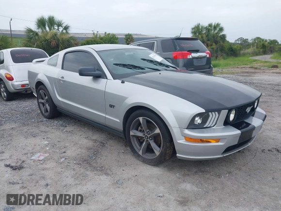 2007 Ford Mustang GT Deluxe with VIN 1ZVFT82H575250931, listed as a IAAI auction lot 42631956 with 152,886 mi miles and . Bid and sale history available at DreamBid. Image 1.