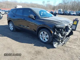 2021 Chevrolet Blazer LT z VIN 3GNKBCRS3MS565308, wystawiony jako IAAI lot #41675966 z przebiegiem 76 588 mil mil oraz . Historia ofert i sprzedaży dostępna na DreamBid. Obrazek 1.