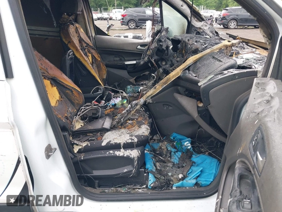 2019 Ford Transit Connect XLT z VIN NM0LS7F20K1421672, wystawiony jako IAAI lot #42645131 z przebiegiem 103 000 mil mil oraz . Historia ofert i sprzedaży dostępna na DreamBid. Obrazek 5.