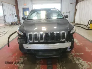 2016 Jeep Cherokee Latitude with VIN 1C4PJMCB6GW122773, listed as a Copart auction lot 49351975 with 143,587 mi miles and Salvage Title. Bid and sale history available at carsss.com. Image 5.
