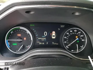 2021 Toyota Avalon Hybrid XSE z VIN 4T1EA1AB7MU005523, wystawiony jako Copart lot #56485694 z przebiegiem 117 297 mil mil oraz Szkoda całkowita • Salvage title. Historia ofert i sprzedaży dostępna na DreamBid. Obrazek 9.