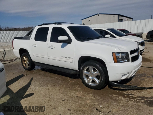 2011 Chevrolet Avalanche LT with VIN 3GNTKFE3XBG368334, listed as a Copart auction lot 46836805 with 127,269 mi miles and Salvage title. Bid and sale history available at DreamBid. Image 4.