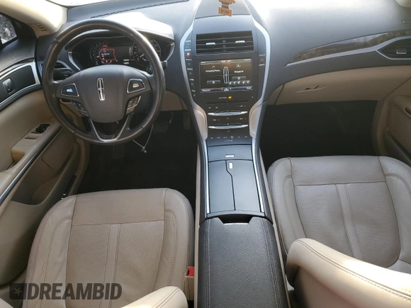 2016 Lincoln MKZ z VIN 3LN6L2J91GR629797, wystawiony jako Copart lot #47420505 z przebiegiem 109 203 mil mil oraz Szkoda całkowita • Salvage title. Historia ofert i sprzedaży dostępna na DreamBid. Obrazek 8.