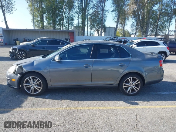 2005 Volkswagen Jetta 2.5L с VIN 3VWRG71K75M639246, выставлен на аукционе IAAI как лот 41937562 с пробегом 139 321 миль миль и . История ставок и продаж доступна на DreamBid. Изображение 14.