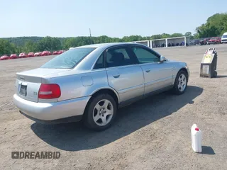 2001 Audi A4 с VIN WAUDH68D11A029147, выставлен на аукционе IAAI как лот 42409279 с пробегом 198 567 миль миль и . История ставок и продаж доступна на DreamBid. Изображение 4.
