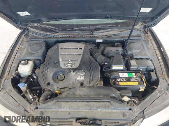 2006 Hyundai Azera SE with VIN KMHFC46F96A039365, listed as a IAAI auction lot 42812434 with 137,901 mi miles and . Bid and sale history available at DreamBid. Image 10.