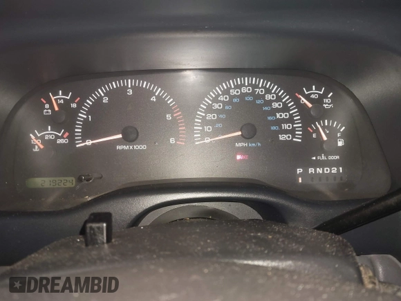 1998 Dodge Dakota SLT with VIN 1B7GL22X2WS691119, listed as a IAAI auction lot 41056451 with 219,224 mi miles. Bid and sale history available at carsss.com. Image 7.