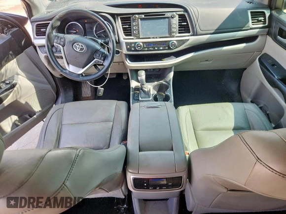 2017 Toyota Highlander XLE with VIN 5TDKZRFH4HS515186, listed as a Copart auction lot 60894055 with 135,531 mi miles and Salvage title. Bid and sale history available at DreamBid. Image 8.