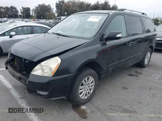 2012 Kia Sedona LX with VIN KNDMG4C70C6443196, listed as a IAAI auction lot 41895806 with 1 mi miles. Bid and sale history available at carsss.com. Image 17.