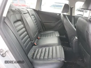 2008 Volkswagen Passat VR6 with VIN WVWRU73C28E160258, listed as a Copart auction lot 49671525 with 97,181 mi miles and Salvage title. Bid and sale history available at DreamBid. Image 10.
