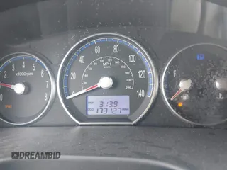 2009 Hyundai Santa Fe Limited z VIN 5NMSH13E29H230280, wystawiony jako IAAI lot #42562046 z przebiegiem 173 127 mil mil oraz . Historia ofert i sprzedaży dostępna na DreamBid. Obrazek 7.