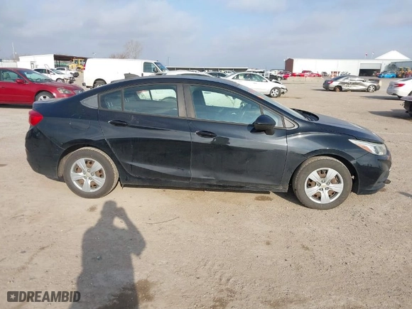2017 Chevrolet Cruze LS with VIN 1G1BC5SM2H7240675, listed as a IAAI auction lot 41517670 with NaN miles. Bid and sale history available at carsss.com. Image 13.