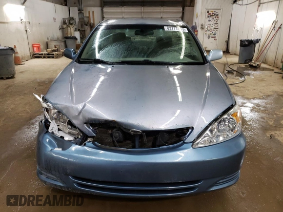 2004 Toyota Camry LE with VIN 4T1BE32K64U812388, listed as a Copart auction lot 82777563 with 209,219 mi miles and Clean Title. Bid and sale history available at carsss.com. Image 5.