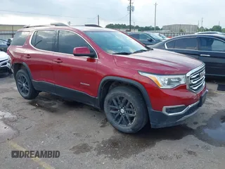 2019 GMC Acadia SLT z VIN 1GKKNMLS3KZ130971, wystawiony jako IAAI lot #42086076 z przebiegiem 116 690 mil mil oraz . Historia ofert i sprzedaży dostępna na DreamBid. Obrazek 1.