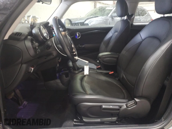 2019 MINI Hardtop Cooper with VIN WMWXP5C54K2H32069, listed as a Copart auction lot 58061535 with 50,514 mi miles and Salvage title. Bid and sale history available at DreamBid. Image 7.