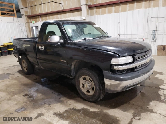 2000 Chevrolet Silverado 1500 with VIN 1GCEK14W8YZ249285, listed as a Copart auction lot 43578745 with 0 mi miles and Salvage Title. Bid and sale history available at carsss.com. Image 4.