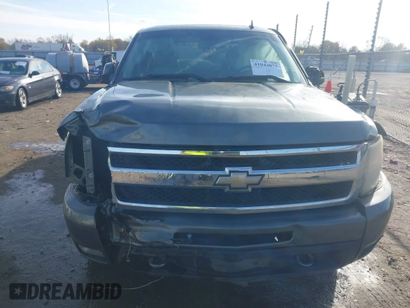 2011 Chevrolet Silverado 1500 LTZ with VIN 3GCPKTE39BG212827, listed as a IAAI auction lot 41044871 with 197,096 mi miles and . Bid and sale history available at DreamBid. Image 18.