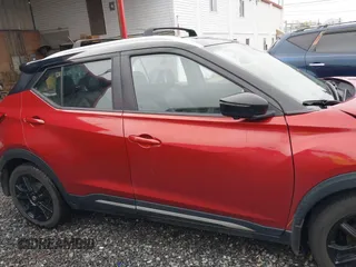 2020 Nissan Kicks SR with VIN 3N1CP5DV4LL565762, listed as a IAAI auction lot 40889527 with 98,722 mi miles. Bid and sale history available at carsss.com. Image 13.
