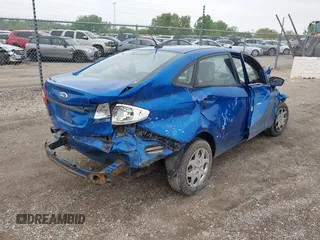 2011 Ford Fiesta S with VIN 3FADP4AJ0BM165922, listed as a IAAI auction lot 42174283 with Not provided miles and . Bid and sale history available at DreamBid. Image 4.