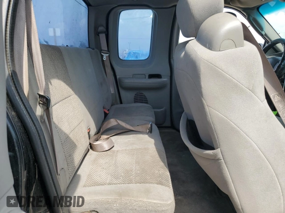 2003 Ford F-150 XL with VIN 2FTPX18L13CA34024, listed as a Copart auction lot 62133645 with 224,922 mi miles and Salvage title. Bid and sale history available at DreamBid. Image 10.
