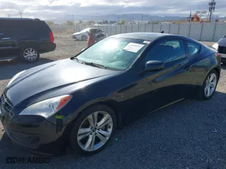 2011 Hyundai Genesis Coupe with VIN KMHHT6KD3BU063209, listed as a IAAI auction lot 41947697 with 115,707 mi miles. Bid and sale history available at carsss.com. Image 2.